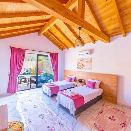 Dessa / Kalkan ホテル 4*